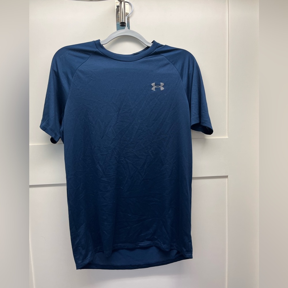 Under armour athletic tee